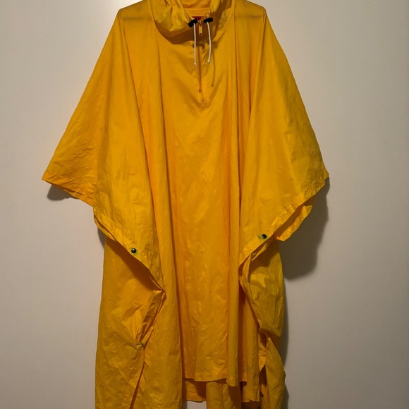 Vintage Mountain Equipment Co-op Yellow Rain Poncho (Made in Canada) - Picture 1 of 10